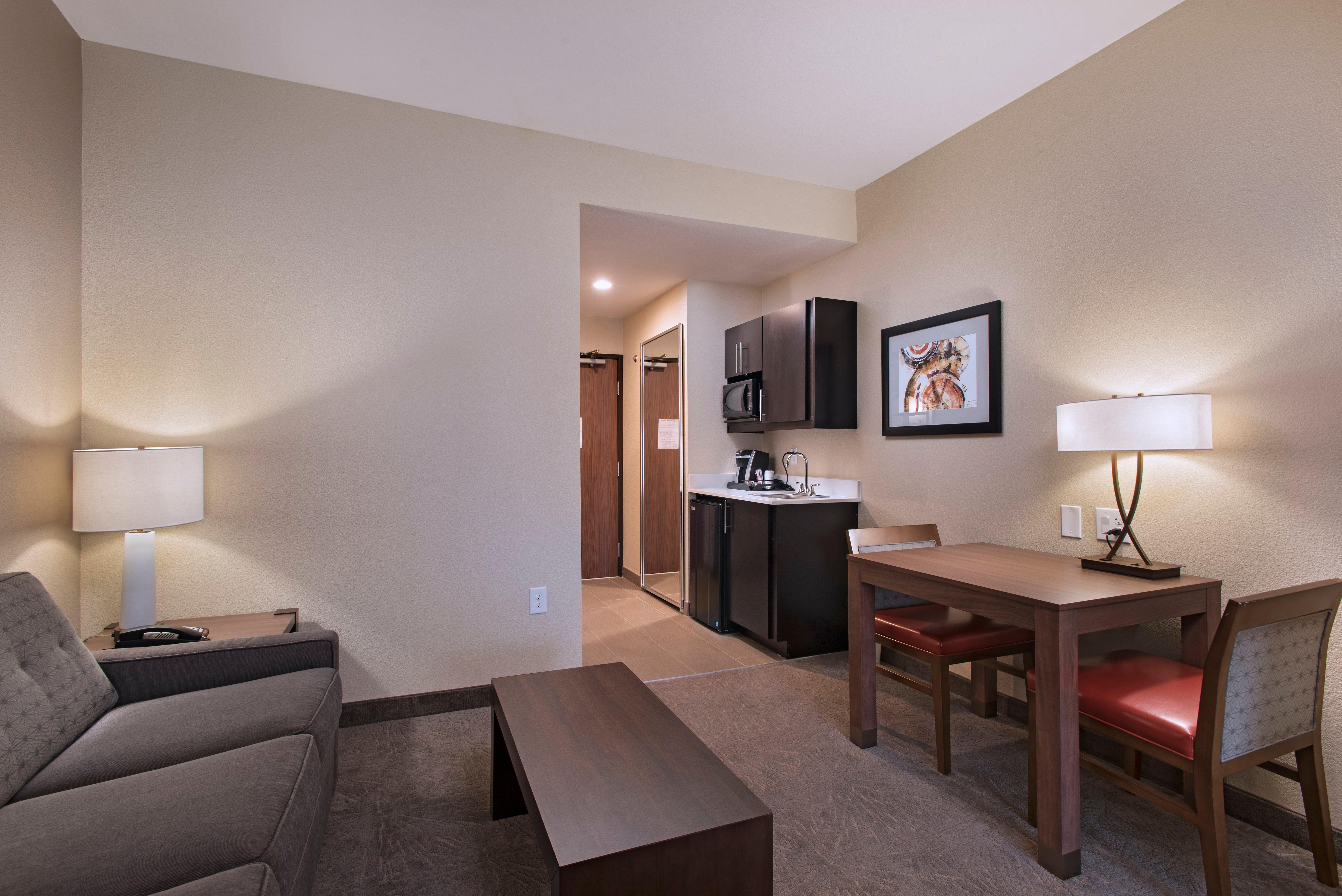 Holiday Inn Express & Suites Austin NW - Four Points Extérieur photo