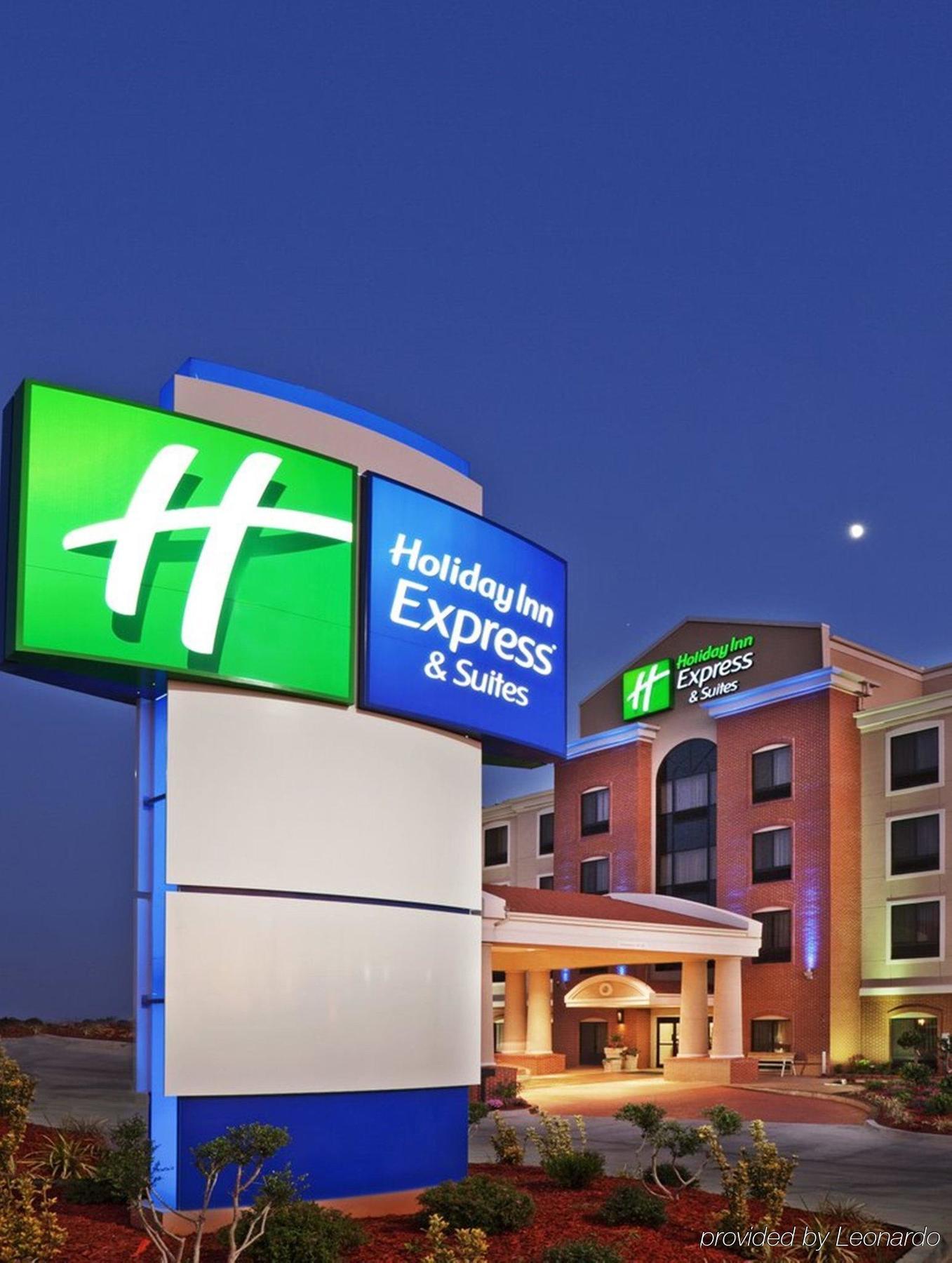 Holiday Inn Express & Suites Austin NW - Four Points Extérieur photo